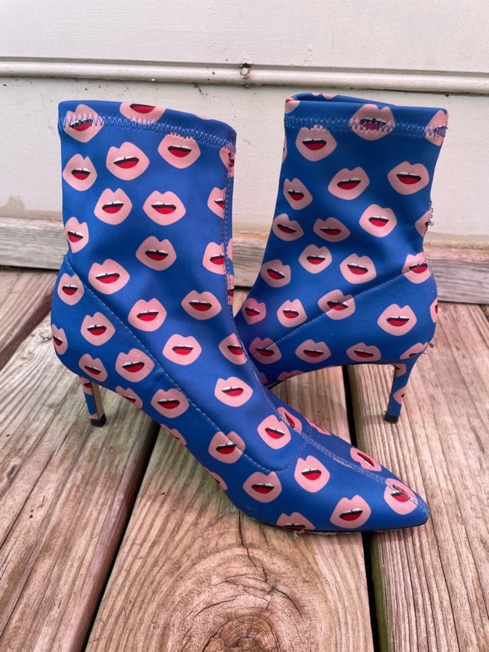👄 Zara Blue Lip Print Stretch Sock Booties Size 36 US 6